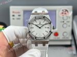 High Quality Replica AUDEMARS PIGUET Royal Oak White Leather Strap White Grande Tasserie Grid Pattern Face Dial Silver Stainless Steel Diamond Inlaid Case Watch 33mm